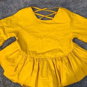 Cute yellow blouse